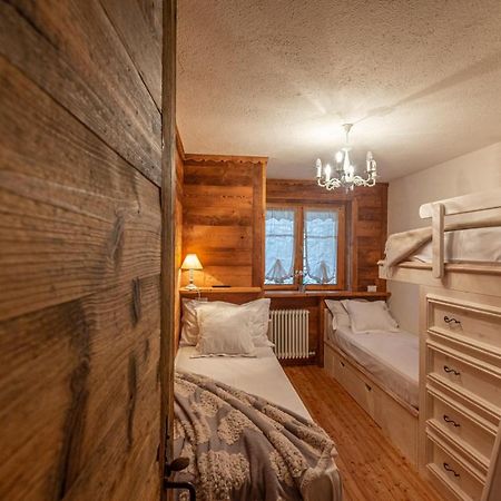 L'Atelier Du Temps - Le Petit Refuge Appartement 科涅 外观 照片